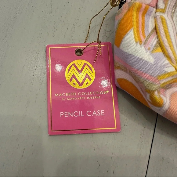 Macbeth Collections by Margaret Josephs Women’s Colorful Zip Up Pencil Case NWT - Picture 3 of 9